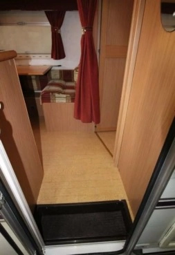                         Przyczepa Coompas z 2001 - zdjęcie 10
                        