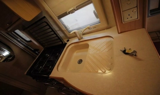                         Przyczepa Coompas z 2001 - zdjęcie 27
                        