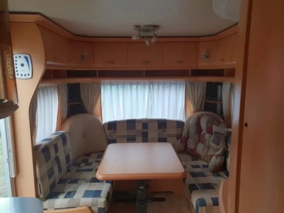                         Przyczepa kempingowa Hobby De Luxe 540 - zdjęcie 3
                        