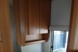                         łazienka, toaleta kasetowa,umywalka, lustro, Przyczepa kempingowa , kemping, kamping, cemping, camping, kampery, campery, camper, kamper 
                        
