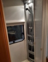                         prysznic - KNAUS 550 SUDWIND
                        