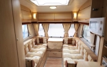                         salon - Coachman Pastiche 470/2
                        