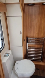                         toaleta kasetowa - Przyczepa kempingowa SWIFT ELEGANCE 580
                        