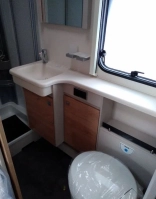                         toaleta kasetowa - Dethleffs Nomad 730 FKR
                        