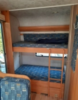                         łóżko piętrowe - Przyczepa kempingowa Adria 502 Adora
                        