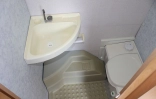                         łazienka - Przyczepa kempingowa Caravelair Silver 425
                        