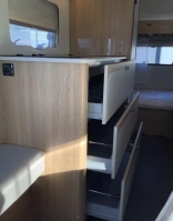                         Przyczepa Dethleffs Aero 470 FSK - zdjęcie 12
                        