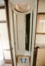                         Nowy kamper Benimar Sport 363 - zdjęcie 15
                        