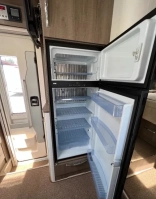                         Kamper BAVARIA ALLURE I 740 Integra Kamper Pilote - zdjęcie 9
                        