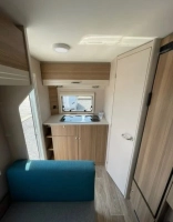                         Przyczepa Dethleffs C Joy 420QSH - zdjęcie 12
                        