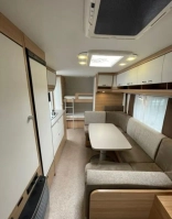                         Przyczepa Dethleffs Camper 560FMK - zdjęcie 14
                        