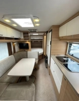                         Przyczepa Dethleffs Camper 560FMK - zdjęcie 17
                        