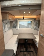                         Przyczepa Weinsberg Cara One 390 PUH - zdjęcie 11
                        