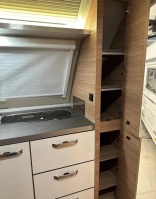                         Przyczepa Weinsberg Cara One 390 PUH - zdjęcie 16
                        