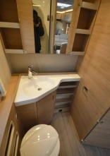                         Przyczepa KNAUS SÜDWIND 580 QS 60 YEARS KNAUS - zdjęcie 18
                        