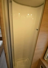                         Przyczepa KNAUS SÜDWIND 580 QS 60 YEARS KNAUS - zdjęcie 19
                        