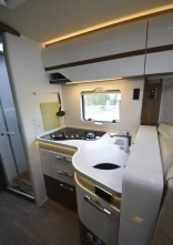                         Kamper Hymer-Eriba B-Klasse MasterLine I 780 - zdjęcie 8
                        