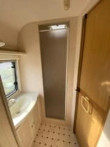                         Przyczepa kempingowa 5-osobowa - zdjęcie 8
                        