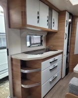                         Przyczepa Hobby DE LUXE 545 KMF - zdjęcie 5
                        