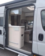                         Nowy kamper Karmann-Mobil Davis - zdjęcie 8
                        