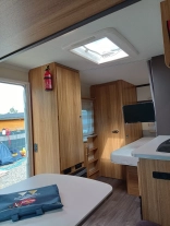                         Przyczepa Caravelair Antares 455 - zdjęcie 13
                        