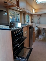                         Przyczepa Coachman Amara - zdjęcie 16
                        