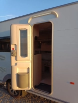                         Przyczepa Coachman Amara - zdjęcie 47
                        