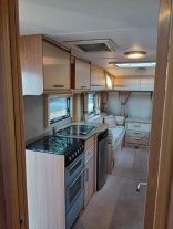                         Przyczepa Coachman Amara - zdjęcie 50
                        