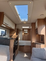                         Przyczepa Lunar QUASAR - zdjęcie 3
                        