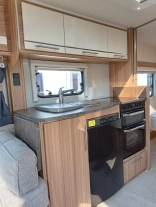                         Przyczepa Lunar QUASAR - zdjęcie 14
                        