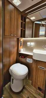                         Hymer-Eriba B680MC - zdjęcie 10
                        