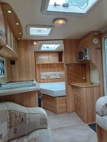                         Przyczepa kempingowa Bailey Unicorn Valencia - zdjęcie 3
                        