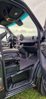                         KABE VAN TRAVEL MASTER CRV690LB - zdjęcie 15
                        