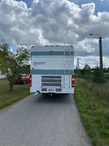                         Freightliner Fleetwood Discovery 38D - zdjęcie 3
                        