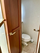                         Freightliner Fleetwood Discovery 38D - zdjęcie 12
                        