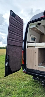                         KABE VAN TRAVEL MASTER CRV690LB - zdjęcie 5
                        