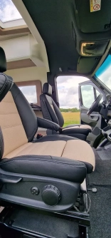                         KABE VAN TRAVEL MASTER CRV690LB - zdjęcie 10
                        