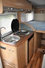                         Hymer-Eriba EXSIS 562 Serii Premium 50 - zdjęcie 13
                        