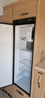                         KNAUS Tabbert Bottesini 655 - zdjęcie 6
                        