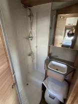                         Weinsberg CaraCompact MB 640 MEG - zdjęcie 8
                        