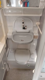                         Abi BEYERLAND - zdjęcie 12
                        