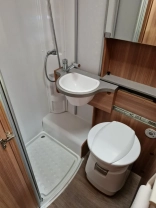                         Fiat Weinsberg Carahome 700DG - zdjęcie 17
                        