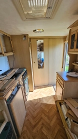                         Swift Eccles Opal - zdjęcie 4
                        