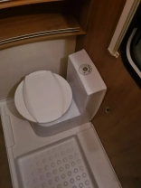                         KNAUS Sudwind 500 - zdjęcie 12
                        