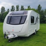                         SWIFT Celebration 442 - zdjęcie 1
                        