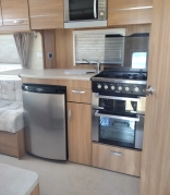                         SWIFT Celebration 442 - zdjęcie 5
                        