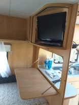                         Burstner 455 - zdjęcie 5
                        