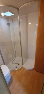                         Bailey Champagne - zdjęcie 11
                        