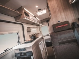                         KAMPER RANDGER R560 4X4 TRANSIT 170 KM NOWY! MODEL 2023! MOONDUST SILVER - zdjęcie 2
                        
