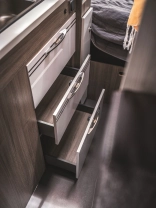                         KAMPER RANDGER R560 4X4 TRANSIT 170 KM NOWY! MODEL 2023! MOONDUST SILVER - zdjęcie 10
                        